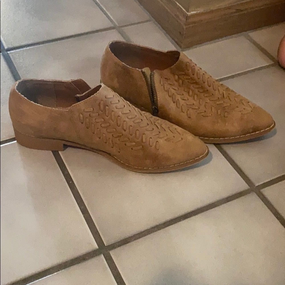 Short brown booties - Picture 2 of 3